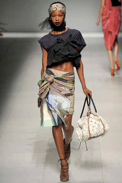 Look 4
